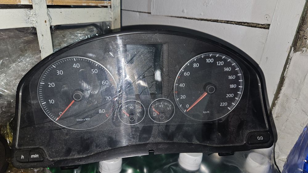 Табло (бензин) за VW golf 5