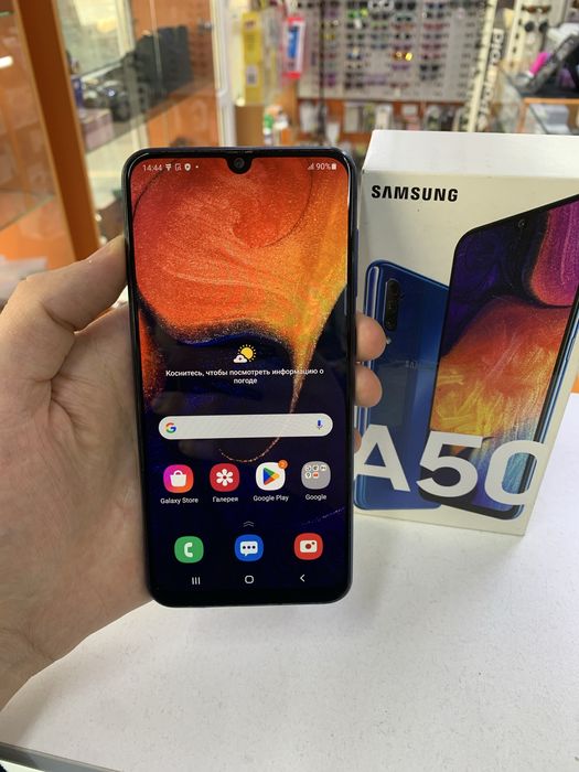 Samsung A50 128гб с коробкой