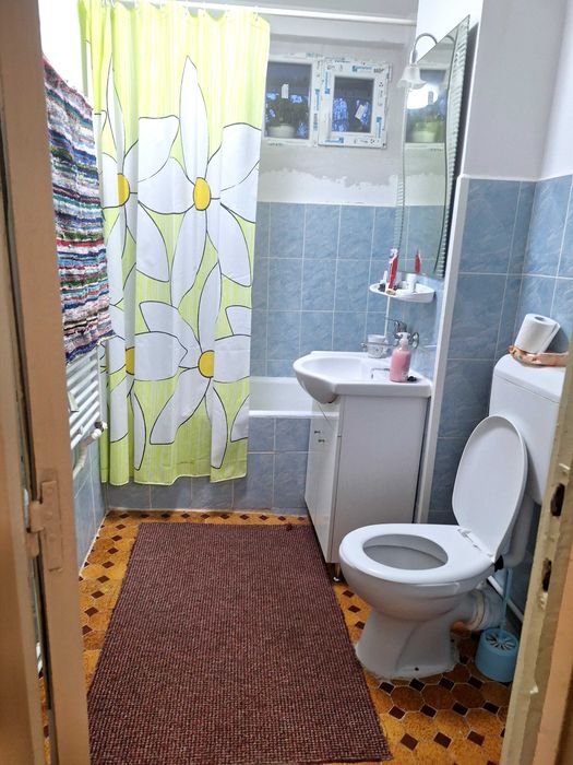 Vand apartament Piatra Neamt Zona Precista .