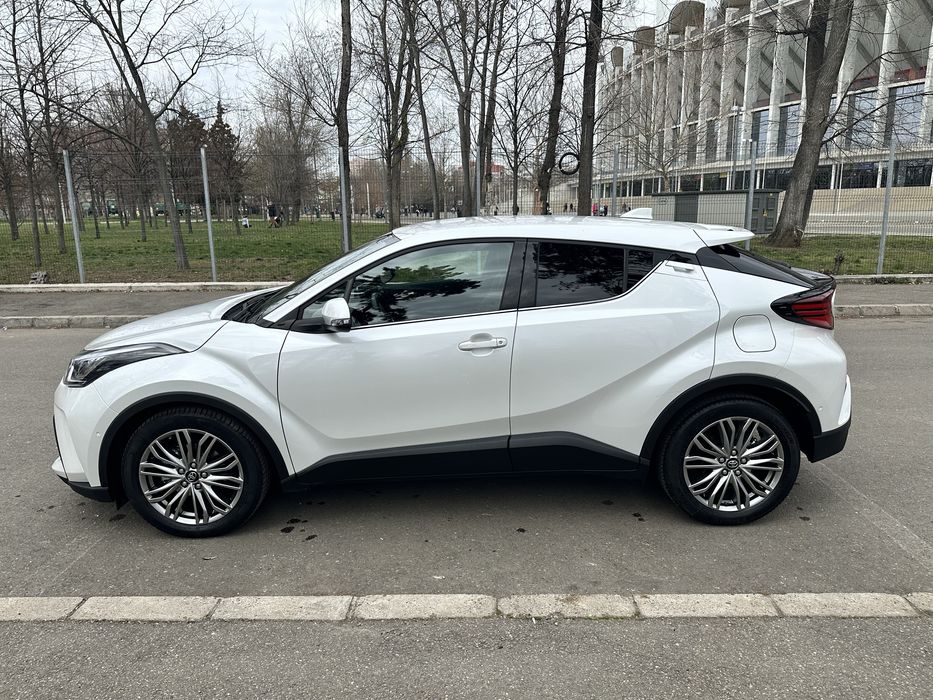 Toyota C-HR  Hybrid 1.8 HSD 122 CP Classy
