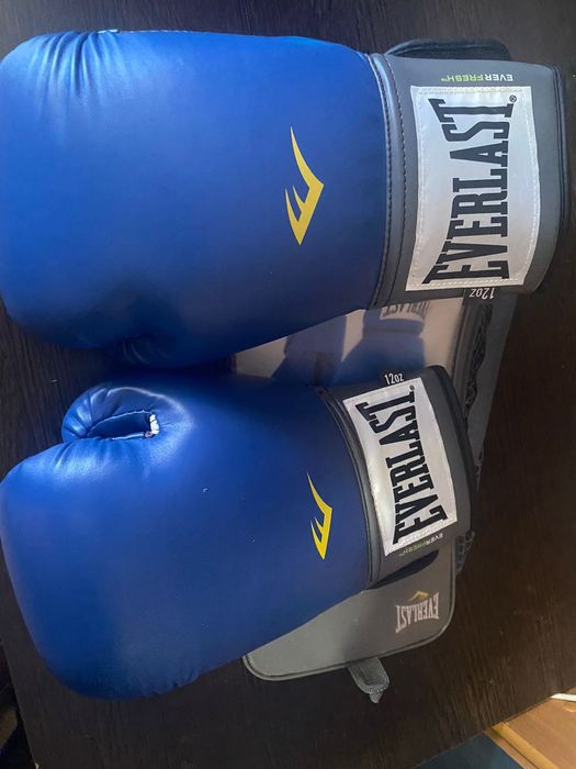 Шлем перчатки  обувь