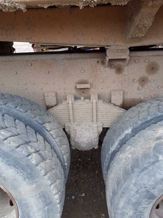 STEYR 6 x 6  basculabila