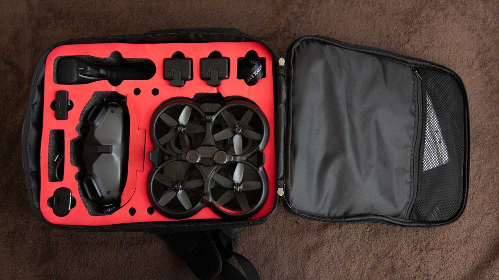 DJI Avata Full Set (Pro-View + FPV Controller + батерии + аксесоари)
