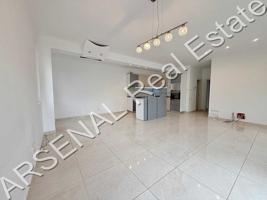 Четиристаен апартамент под наем, Малинова долина