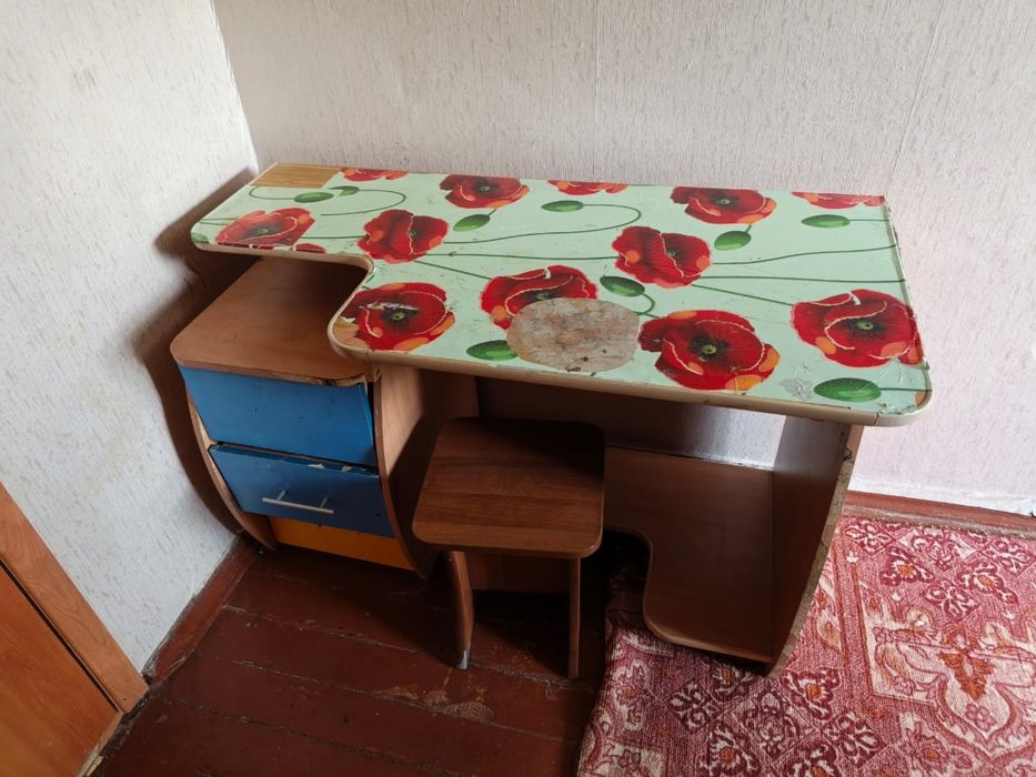 Отдам даром мебель