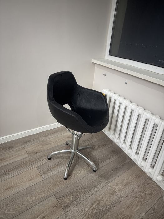 Кресло для парикмахеров