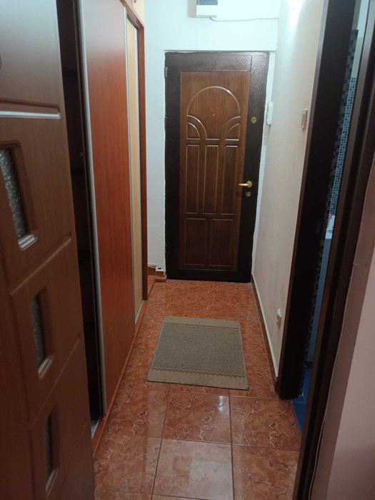 Inchiriez Garsoniera, zona ultracentrala, complet mobilata si utilata