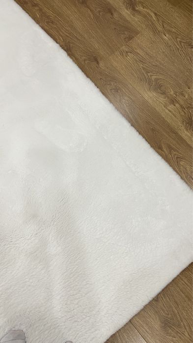 Ковер белый белоснежный