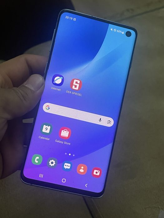 Срочно продам самсунг с10