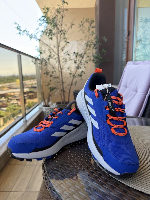 Adidas маратонки