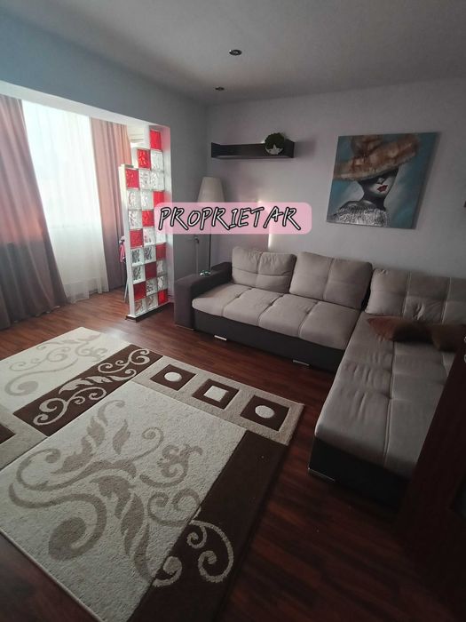 Vând apartament cu doua camere în zona Bucovinei.