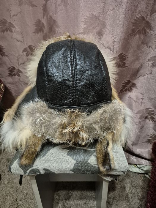 Шапка лисья почти новая