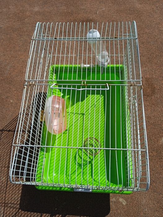 Продам большую клетку для хомяков