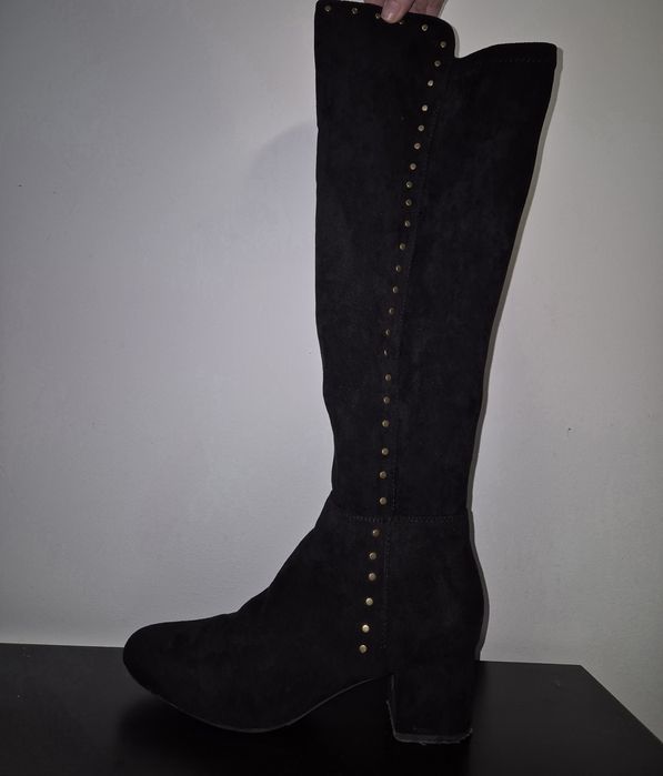 Ghete, Cizme din piele intoarsa