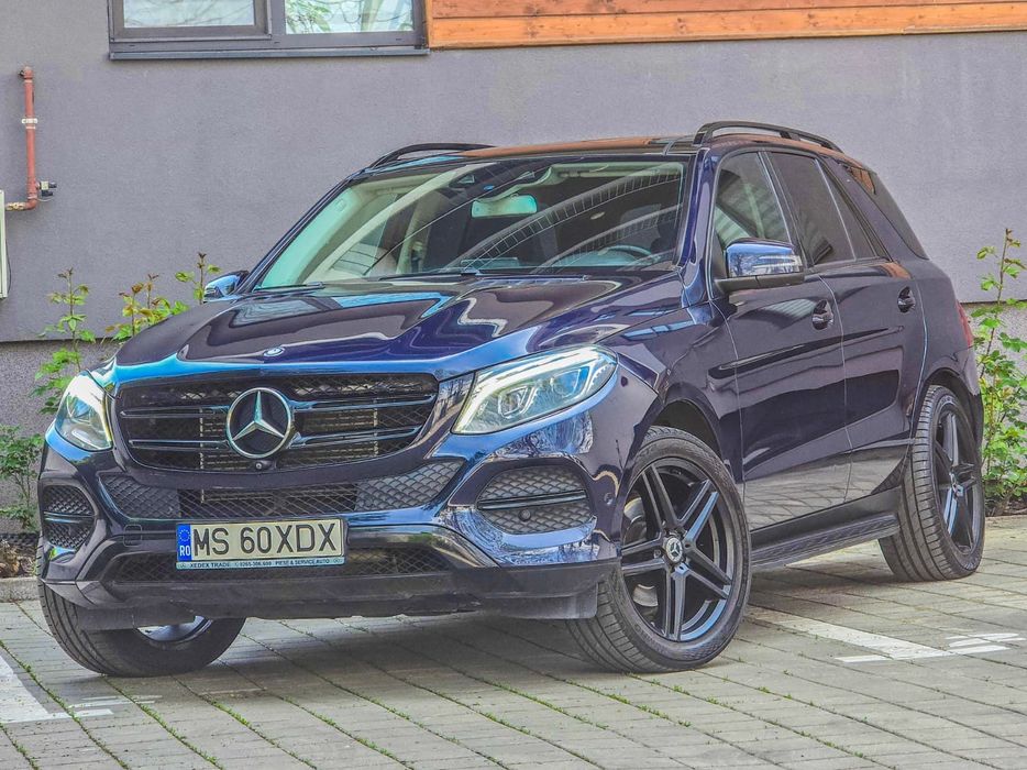 Mercedes-Benz GLE Mercedes-Benz GLE 350d 4MATIC | 258 CP | Panoramic | Camere 360°