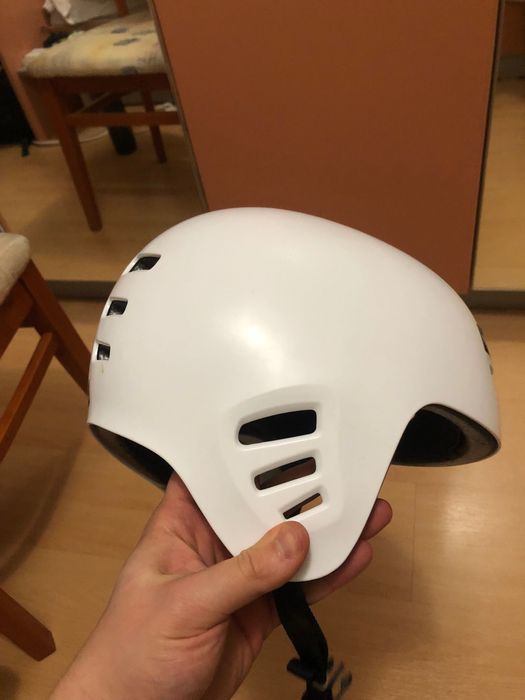 Каски за bmx/dirt jump