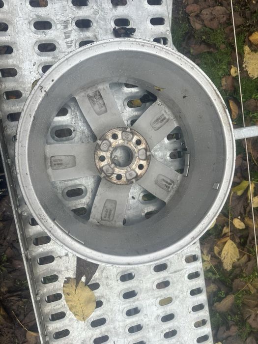 1 брой оригинална джанта 17-ка за VW Tiguan II