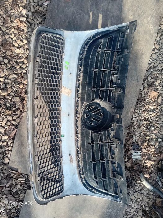Grila radiator touareg 7L 2006/2007/2008/2009/2010