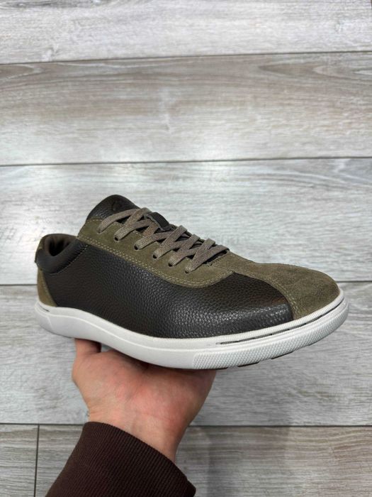 Кроссовки Clarks Warrior.