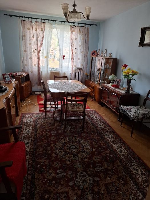 Apartament 3 camere - 72 mp