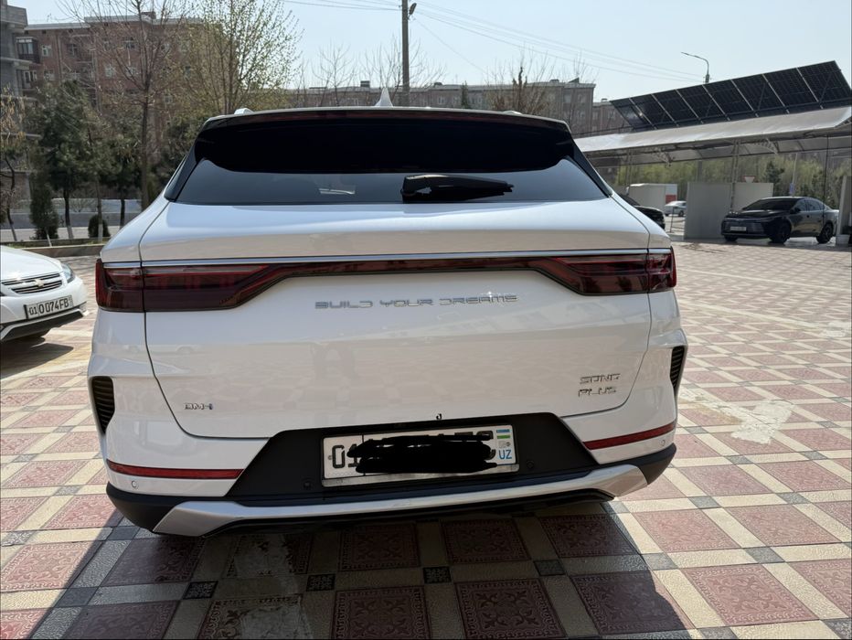 BYD SONG PLUS dm-i gibrid
