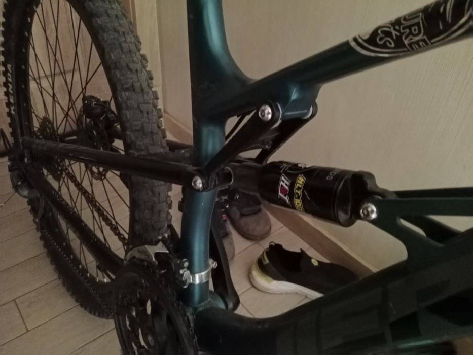 СРОЧНО  двухподвес.  EREC XT 300 кастом.