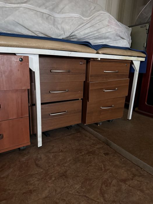 Тумбочки как новые