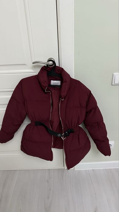 Женская красивая куртка