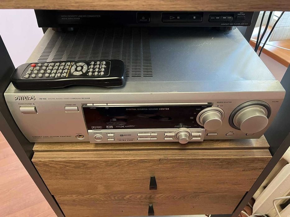 Ресивър PHILIPS с долби съраунд
