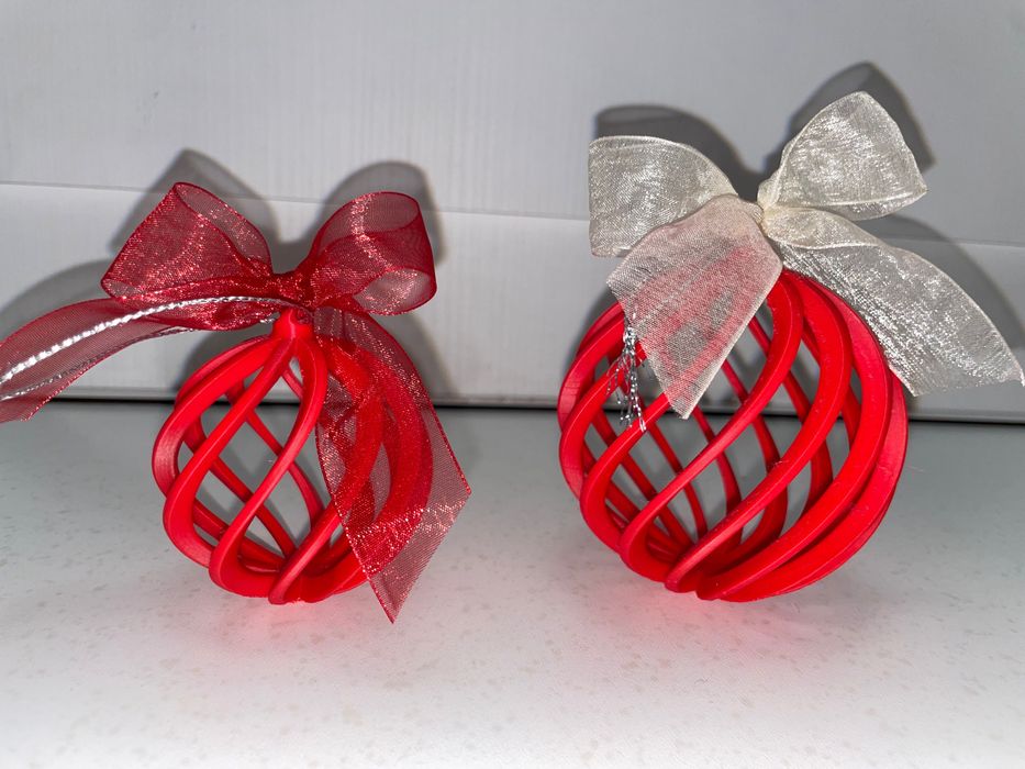 Коледни топки - Spiral, коледна украса