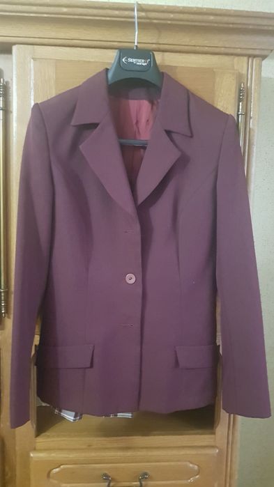 Set costum dama nou