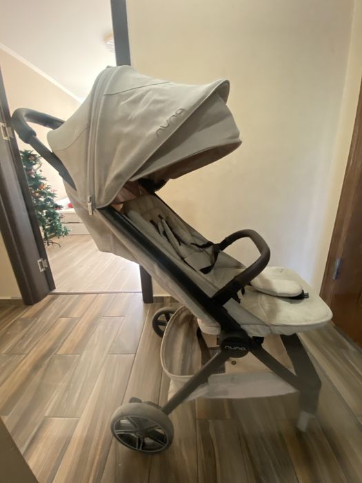 Бибешка количка Nuna Bmw TRVL Lx
