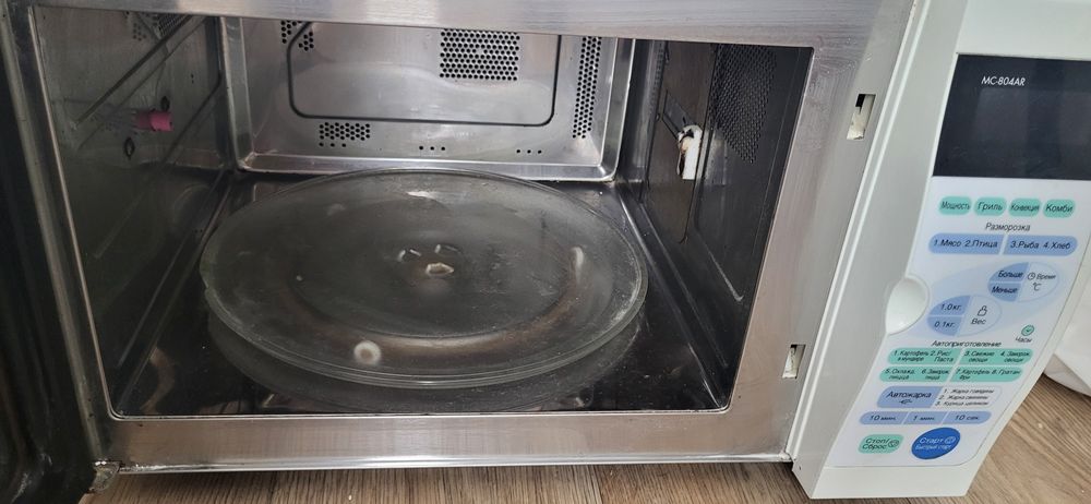 Печь  LG MC-804AR.