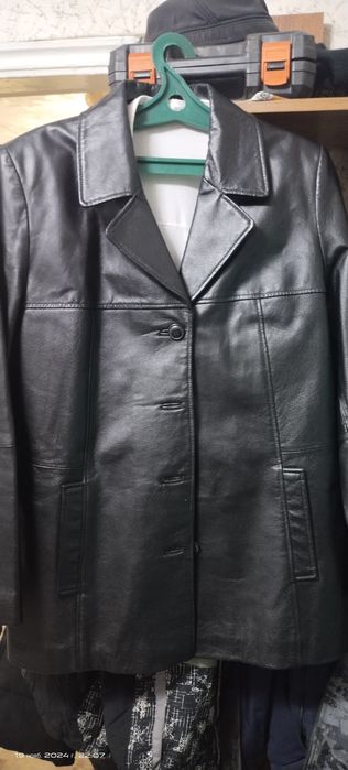Продам кожаную куртку