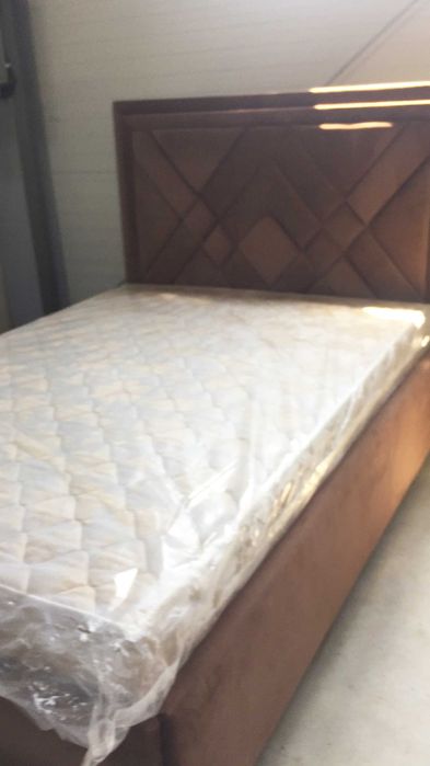 Pat Tapitat model Deosebit