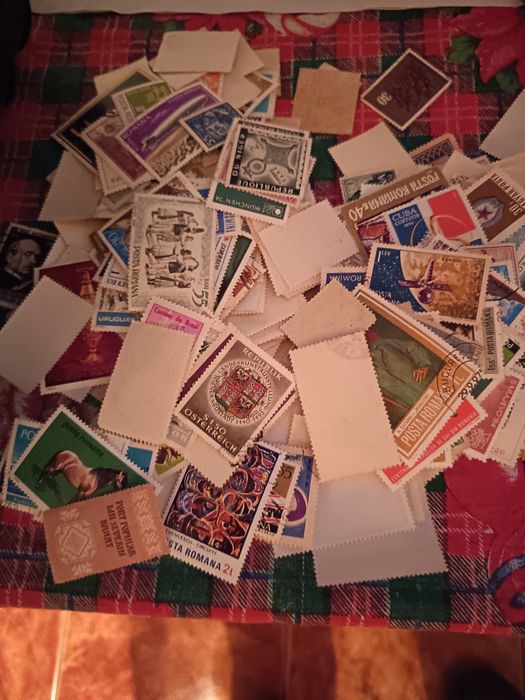 Timbre diverse domenii, anii1950-1990, aproximativ 450 bucăți.