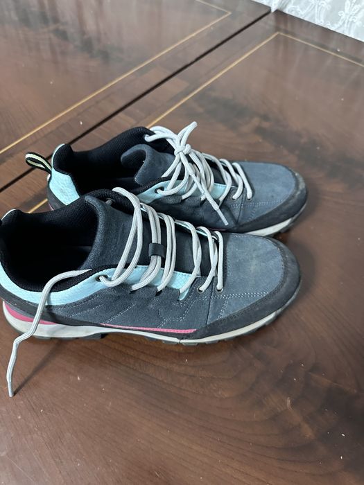 Мужские кроссовки