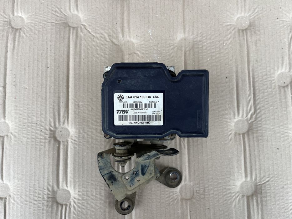 Pompa / Modul / Unitate ABS VW Passat CC B7