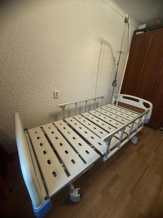 Кровать для лежачих больных
