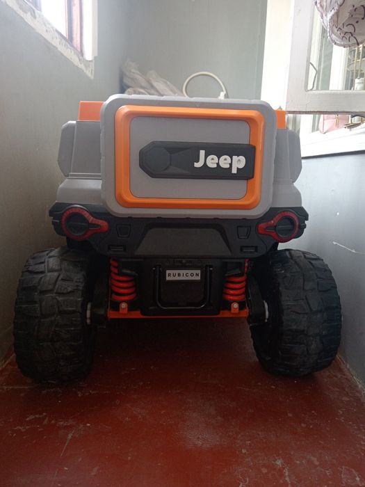 Продаётся Детская машина