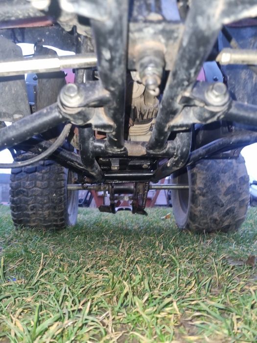 Vând sau schimb atv 125cc automat