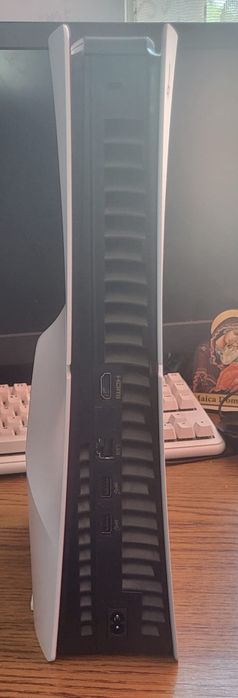 Vând Consolă PlayStation 5 825GB + Controller DualSense