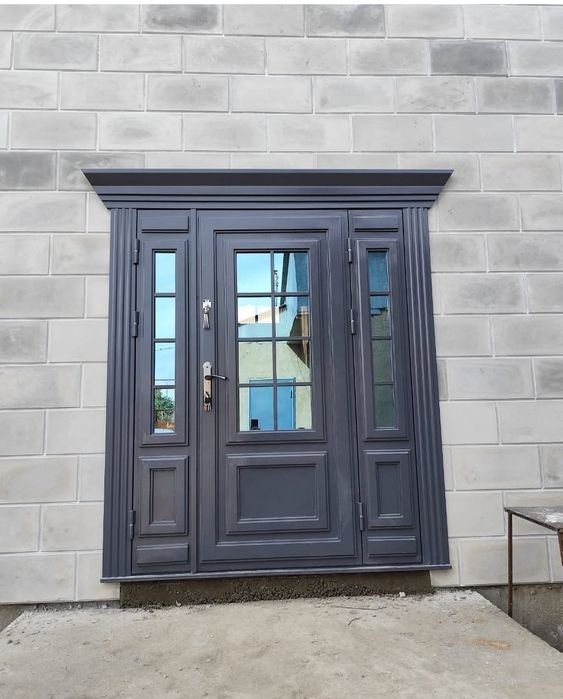 Железные входная дверь