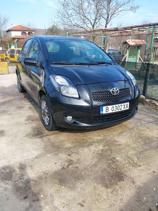 Тойота Ярис 1.0 бензин