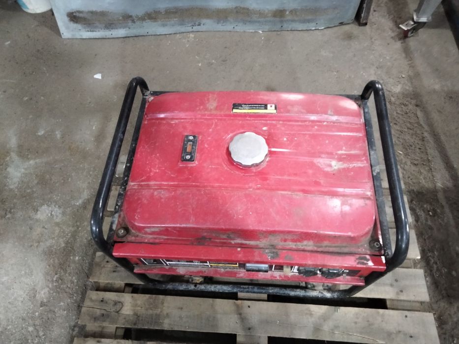 Генератор бензиновый