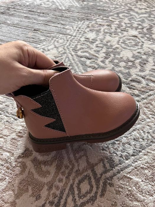 Новые Ботинки для девочек