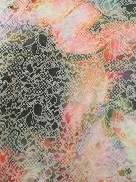 Дамска блуза  с цип на гърба