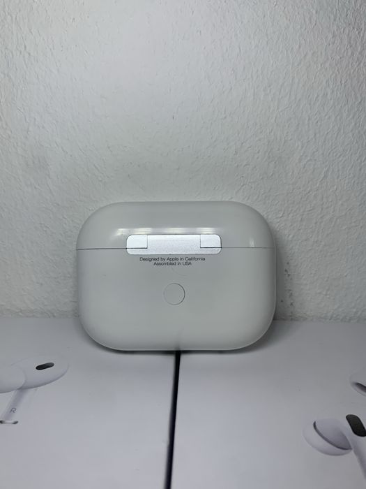 AirPods Pro 2 • Reducere