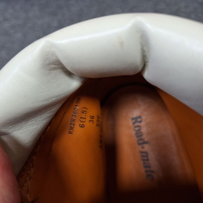 Кожаные фирменные ботинки