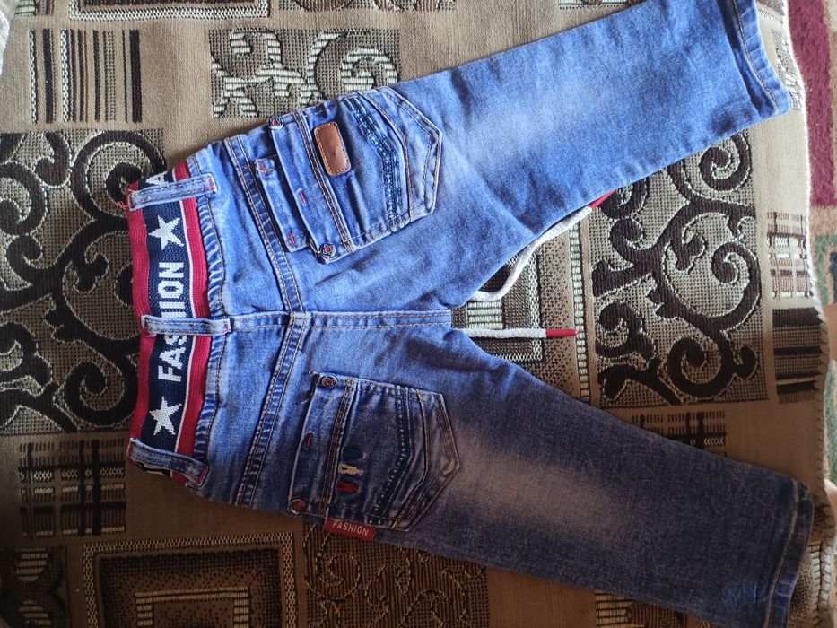 Джинсы на малыша